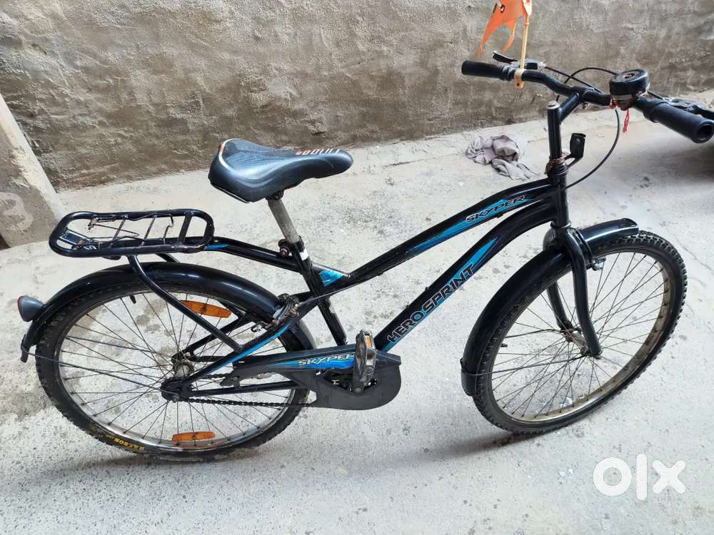 Hero Sprint Bicycle Good Condition 26inch

The frame is made of steel.