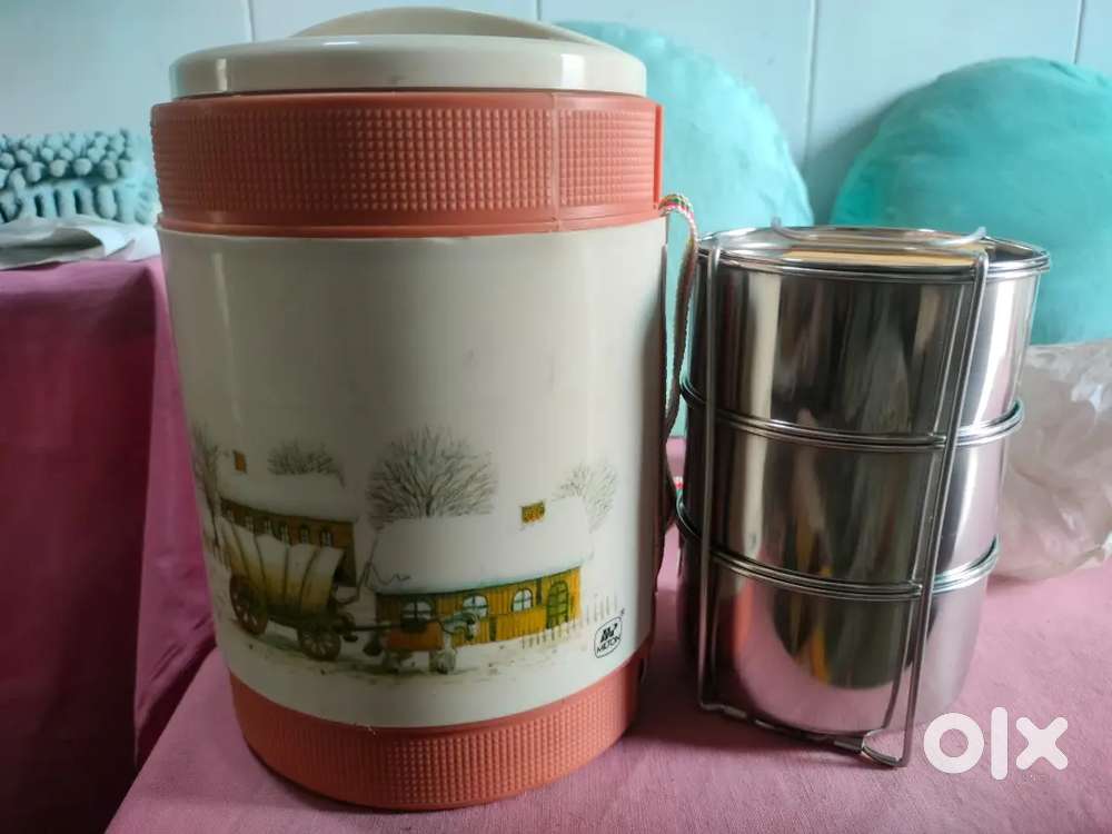 Tiffin box