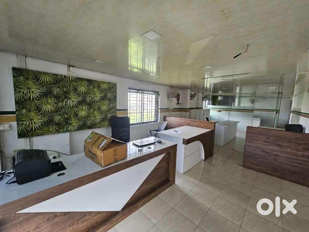 തൃശ്ശൂർ കൊക്കാല  600 sqft ac ഓഫീസ് മുറി 25000 rent