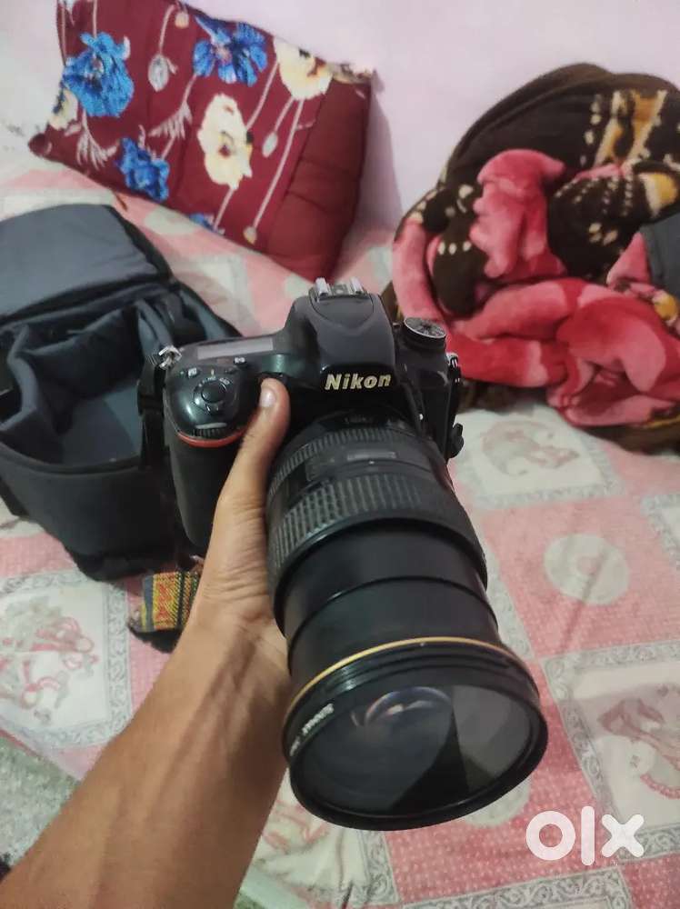 Nikon 750 camera with 24-120 lens