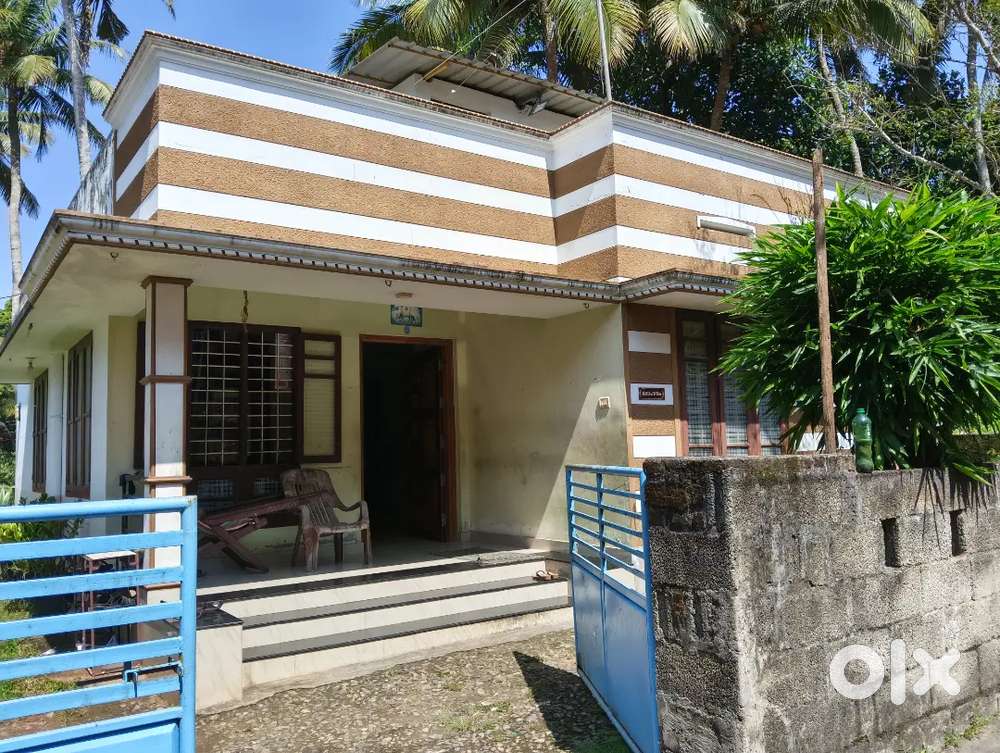 POOJAPPURA MUAVANMUGAL PLOT FOR SALE..5.CENT.7.YER OLD .50.LAKH