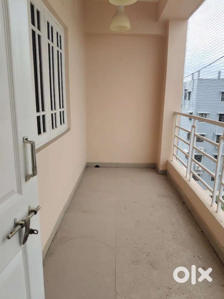 3bhk Office space for rent in madhapur west facing