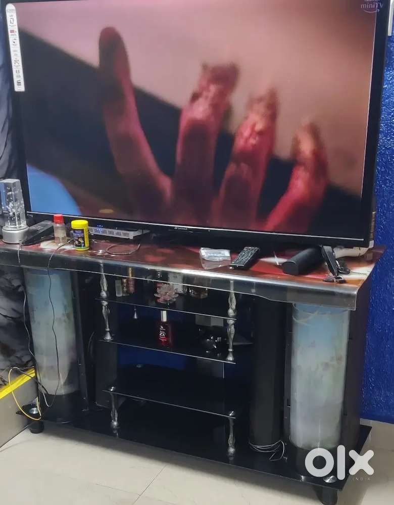 T. V.table