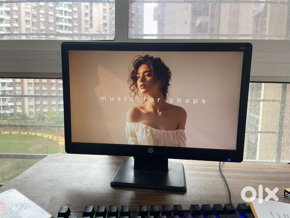 HP moniter V192