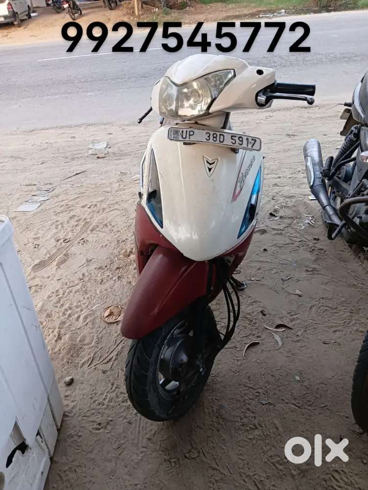 Pleasure 2014 model All new condition koi problem nahi sab badhiya hai