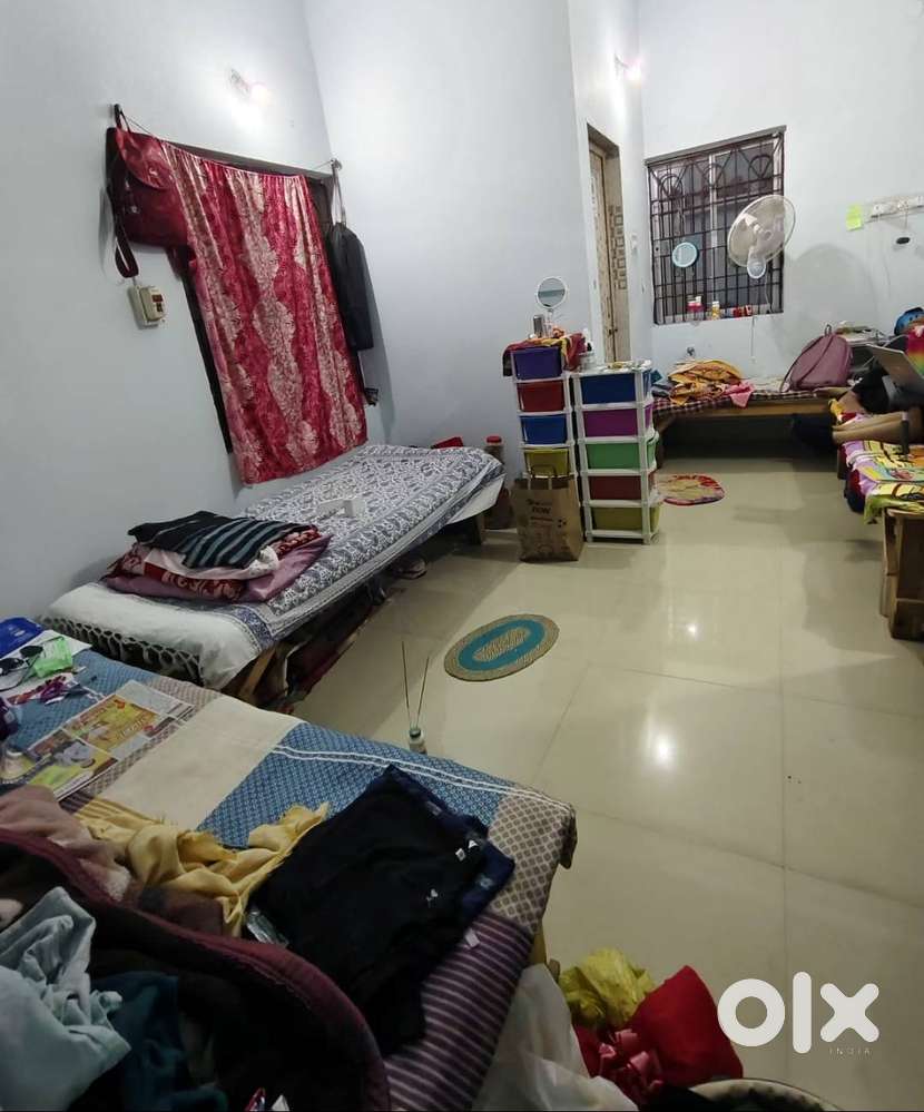 Single Room Available (Only For Girls) in Saheed Nagar, BBSR