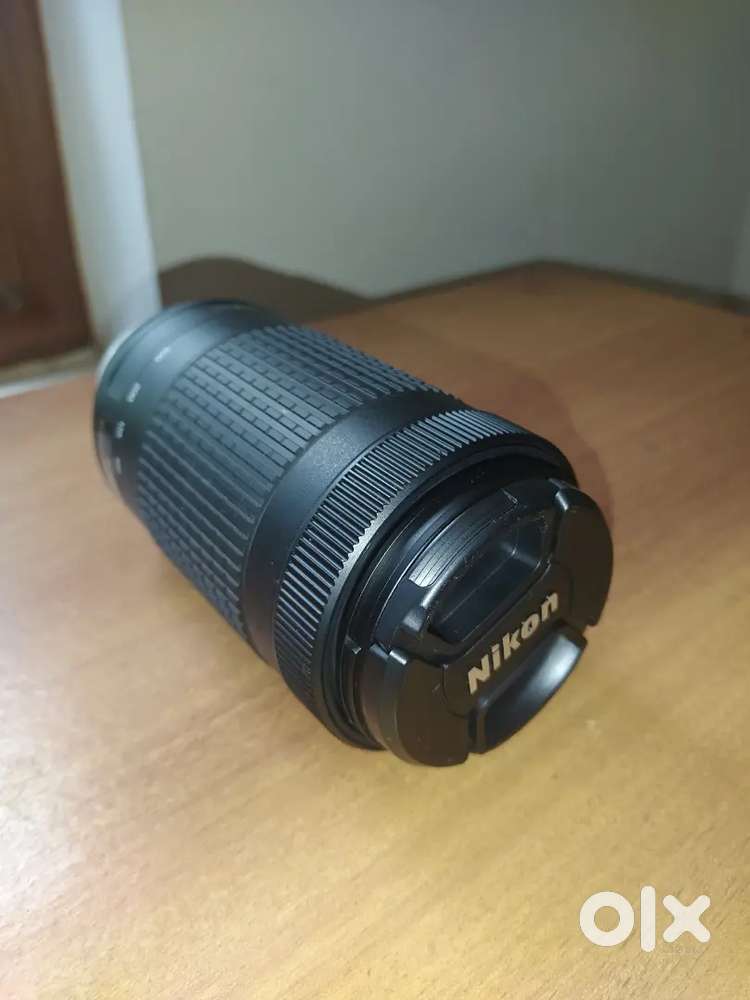Nikon AF-P DX NIKKOR 70-300 mm f/4.5-6.3G ED VR Lens for DSLR Cameras
