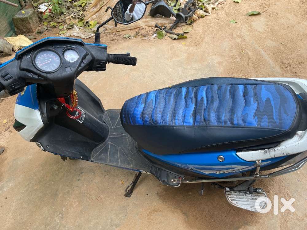 Honda Dio White-Blue of 2015