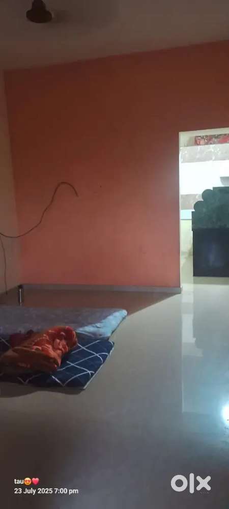 Urgent need girl roomate, working or college student,cooking facility