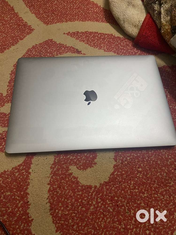 Macbook pro 2016 touchbar 15inch