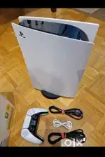 Ps5 in warranty. Used for only 10 days.