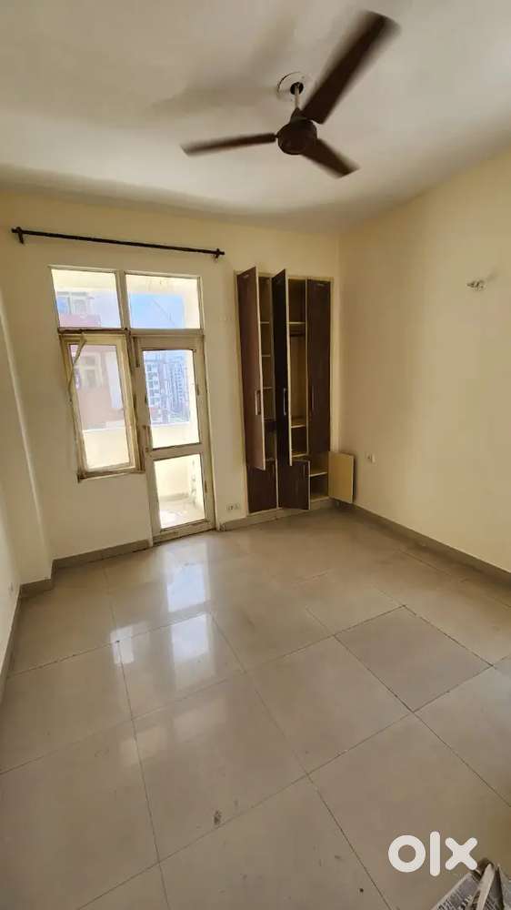 2bhk, flat for rent in Jal vayu tower