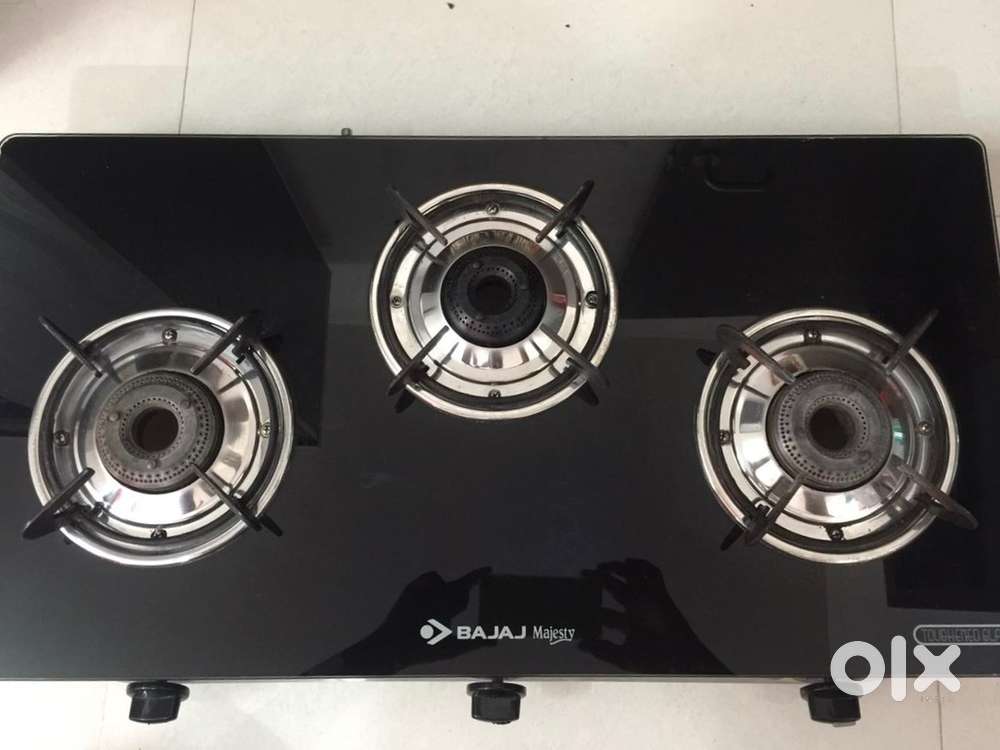 Bajaj Majesty with 3 burners and toughned glass for sale