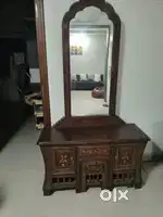 Wardrobe with mirror