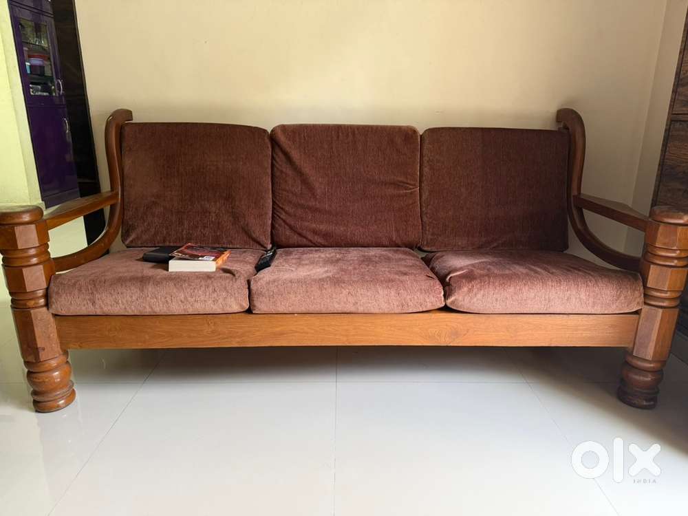 Teakwood Sofa set (3+2)