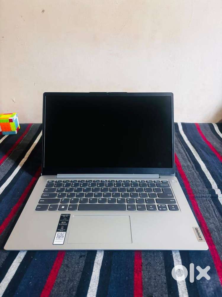 LENOVO Ideapad Slim 3
