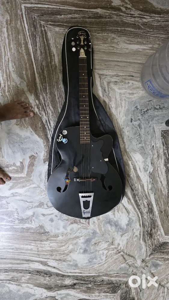 Used Semi-Acoustic Guitar – Good Condition – With Bag