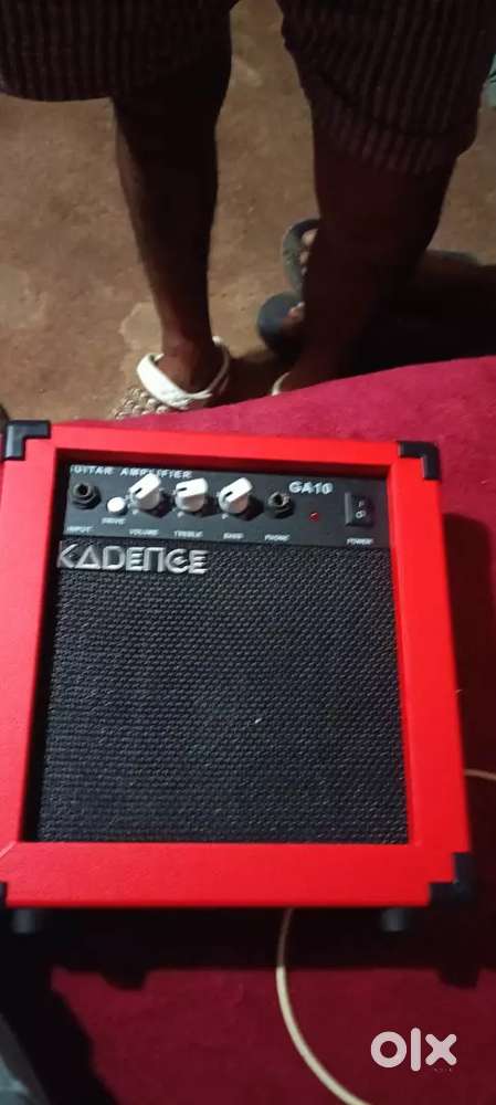 GUITAR AMPLIFIER FOR SALE
