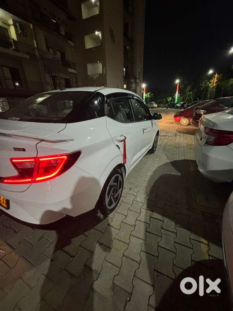 NEED A DRIVER FOR AURA 2025 Model New car