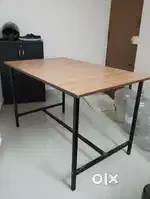 Work Desk/Table