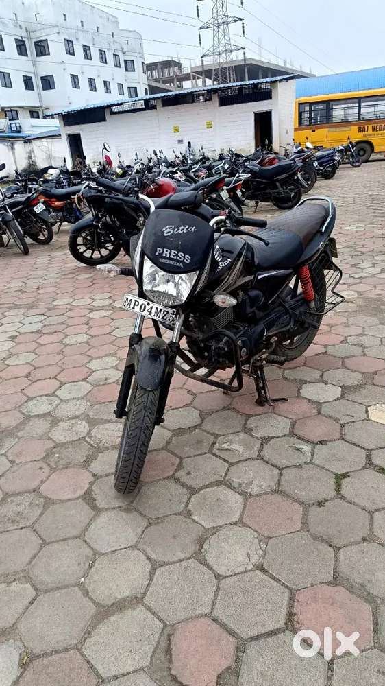 Urgent sell Two Wheeler Honda shine125