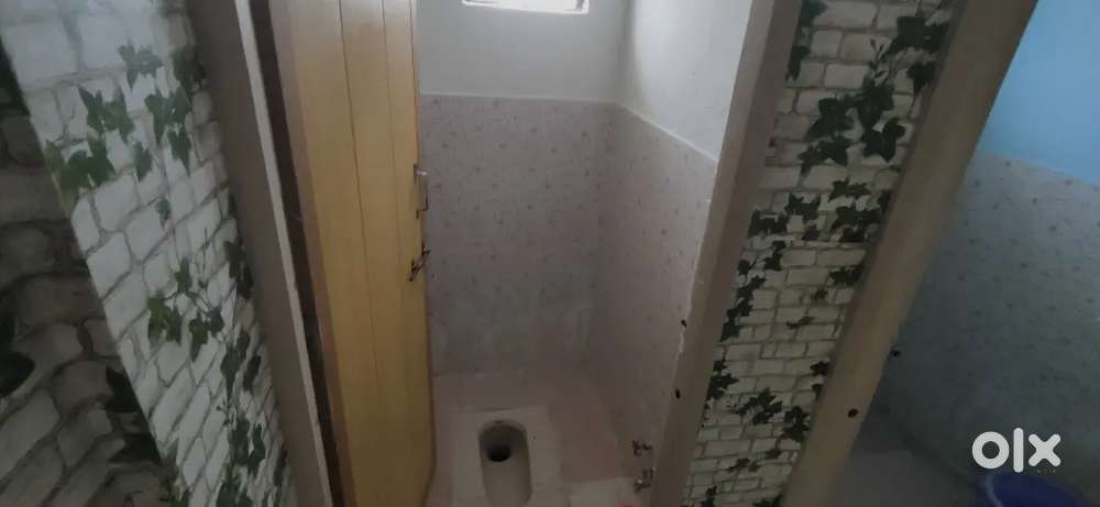 Rent a flat for bachelor student , office peoples and etc,