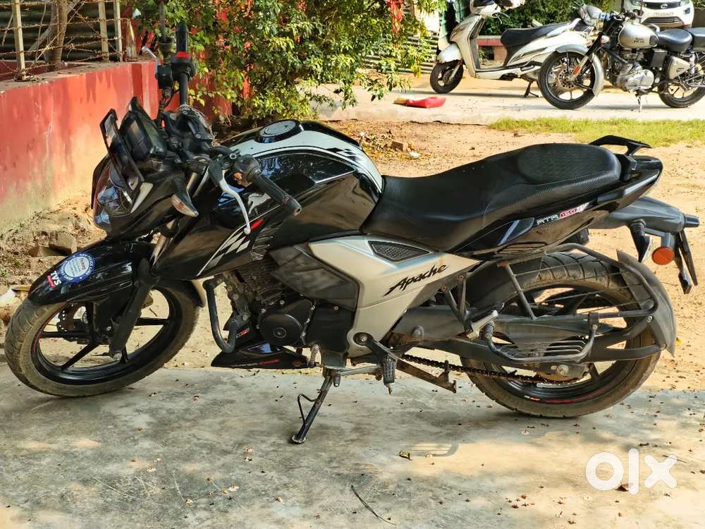 TVS Apache 160 4v BS6