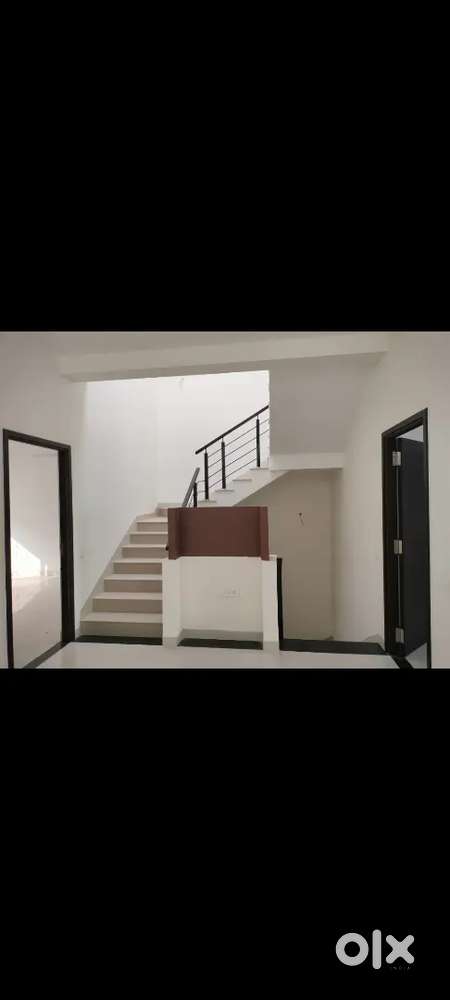 Aluminium partician,ceeling work ,upvc and pvc door fitter avilable