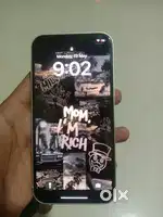 iPhone 12 sd64 face id on hai par pata cut hai face id chalu hai