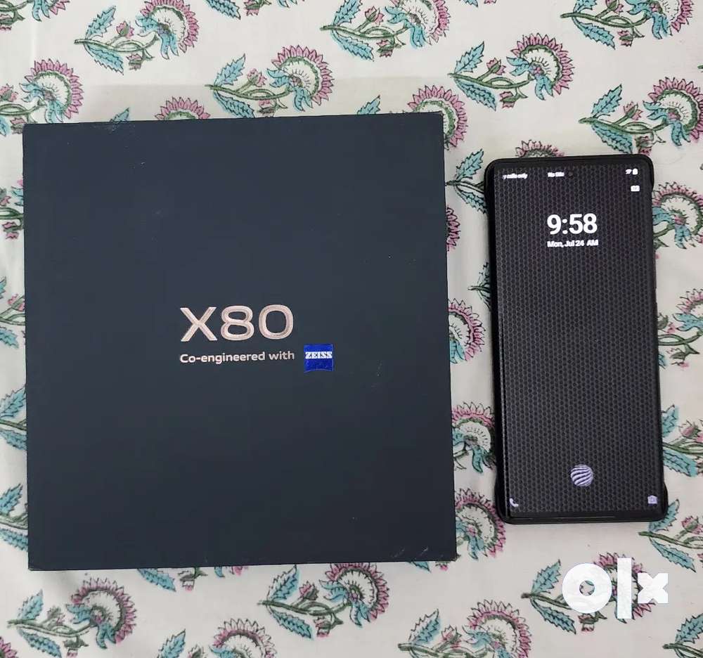 Vivo x80 5g, 12gb 256gb, open box phone. Brand new condition.