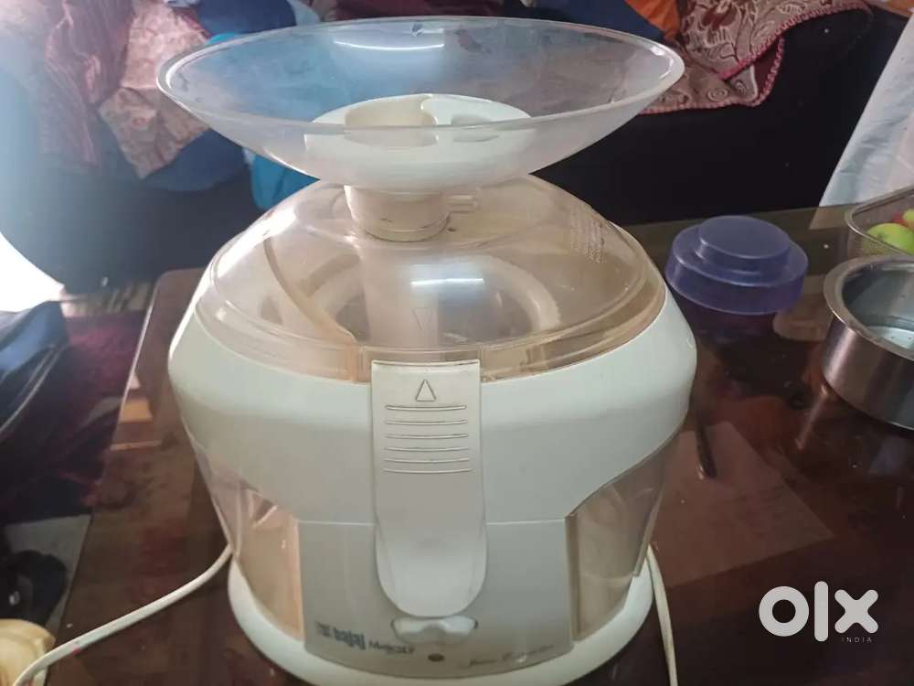 Juiceer or juice extractor