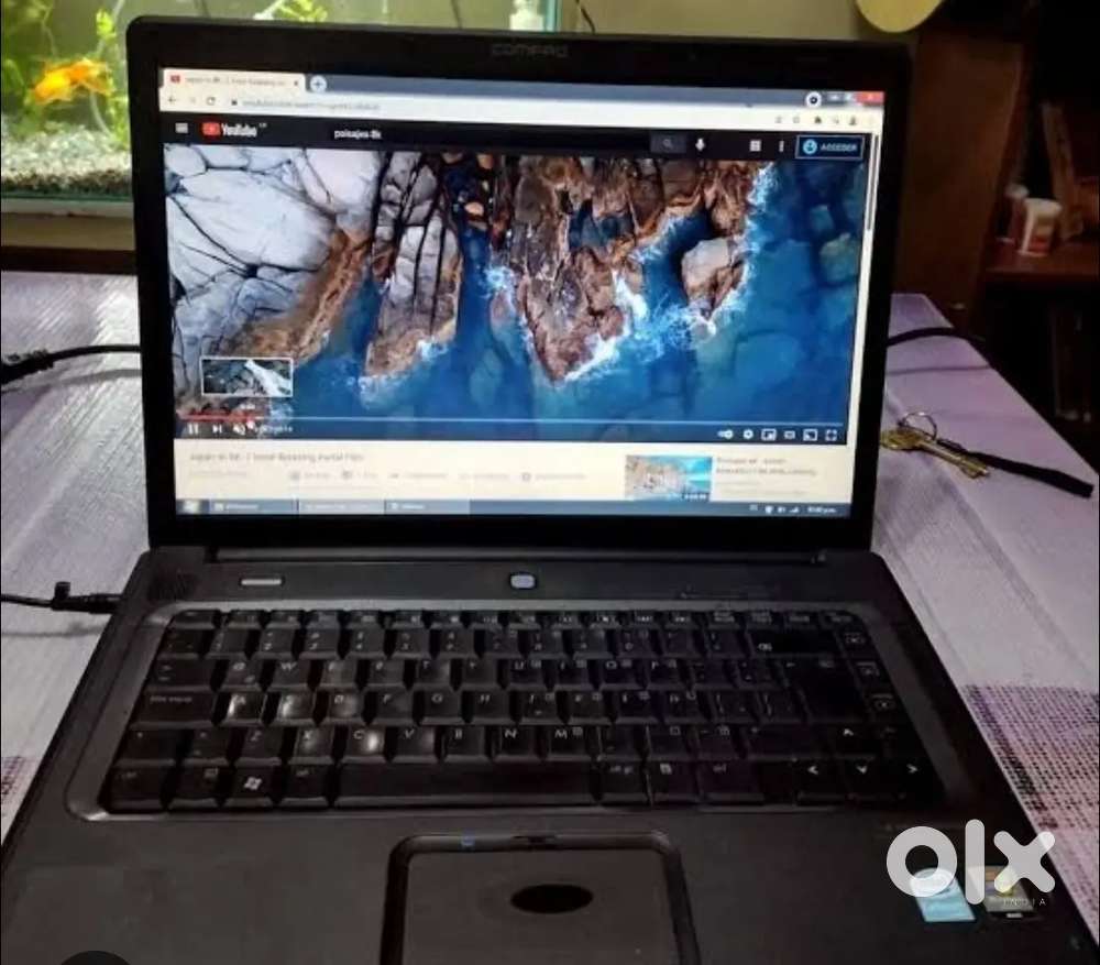 15.5 laptop hp compaq c700 old and average conditions,