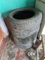 R14 165/65 टायर 70 परसेंट