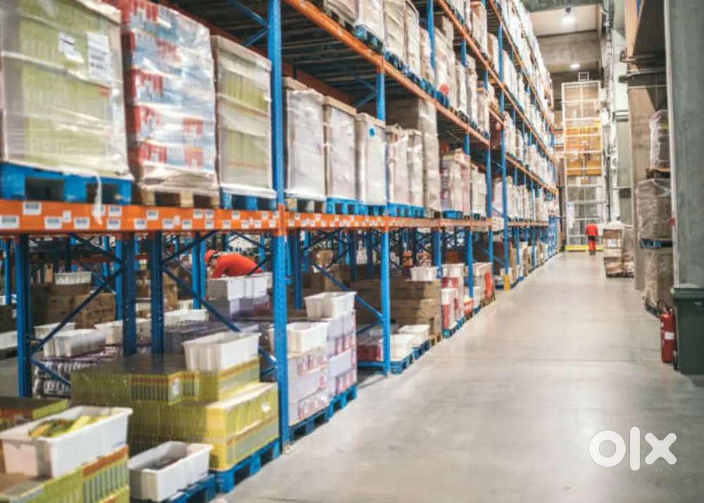 Warehouse associate