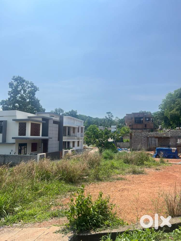 Residential plot for sale in Vazhayila Perorkada Thiruvananthapuram