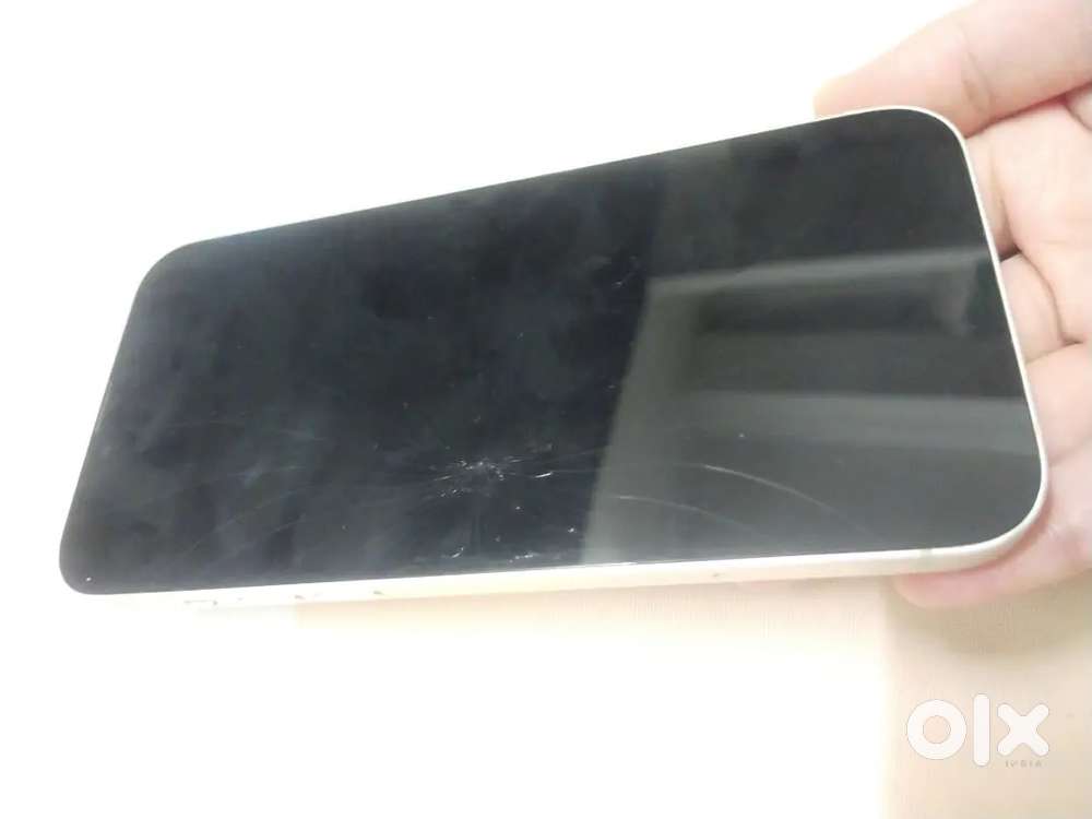 IPhone 14 plus 128GB.