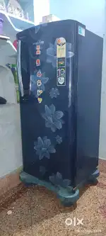 VOLTAS friz GOOD working using 195 LTRS