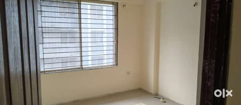 2 bhk semifurnished flat available for rent