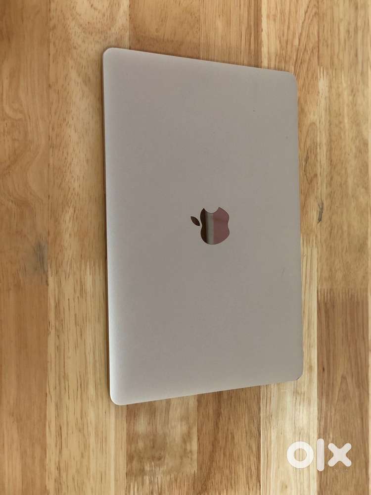 MacBook intel M core processor 8GB RAM 500GB SSD AWESOME IN CONDITION