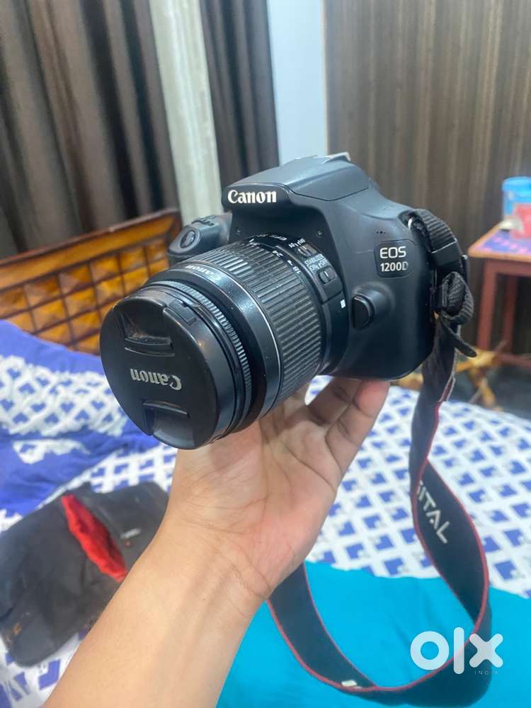 Canon EOS 1200D