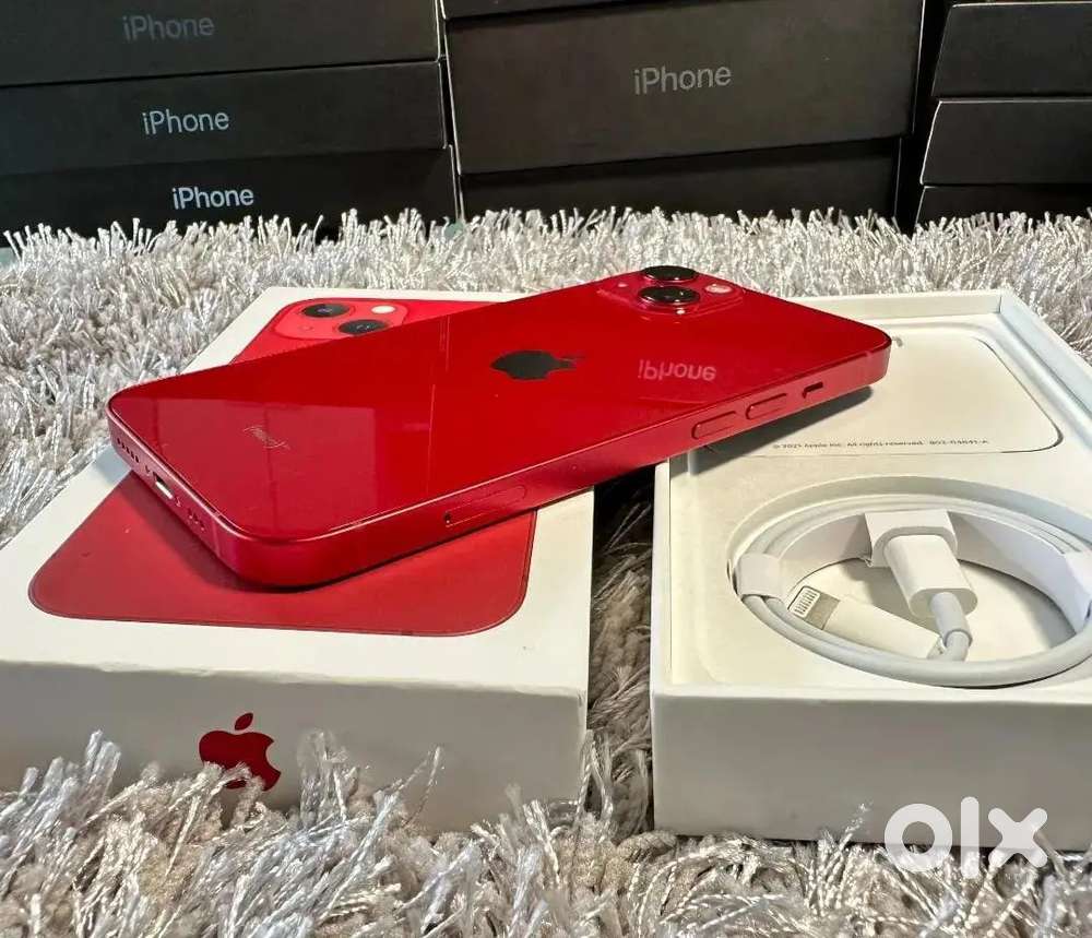 Selling my IPhone 13 With Bill Box And Accessories.