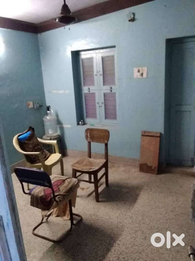 Vellore bagayam otteri bus stop near 2nd floor 2 rooms available