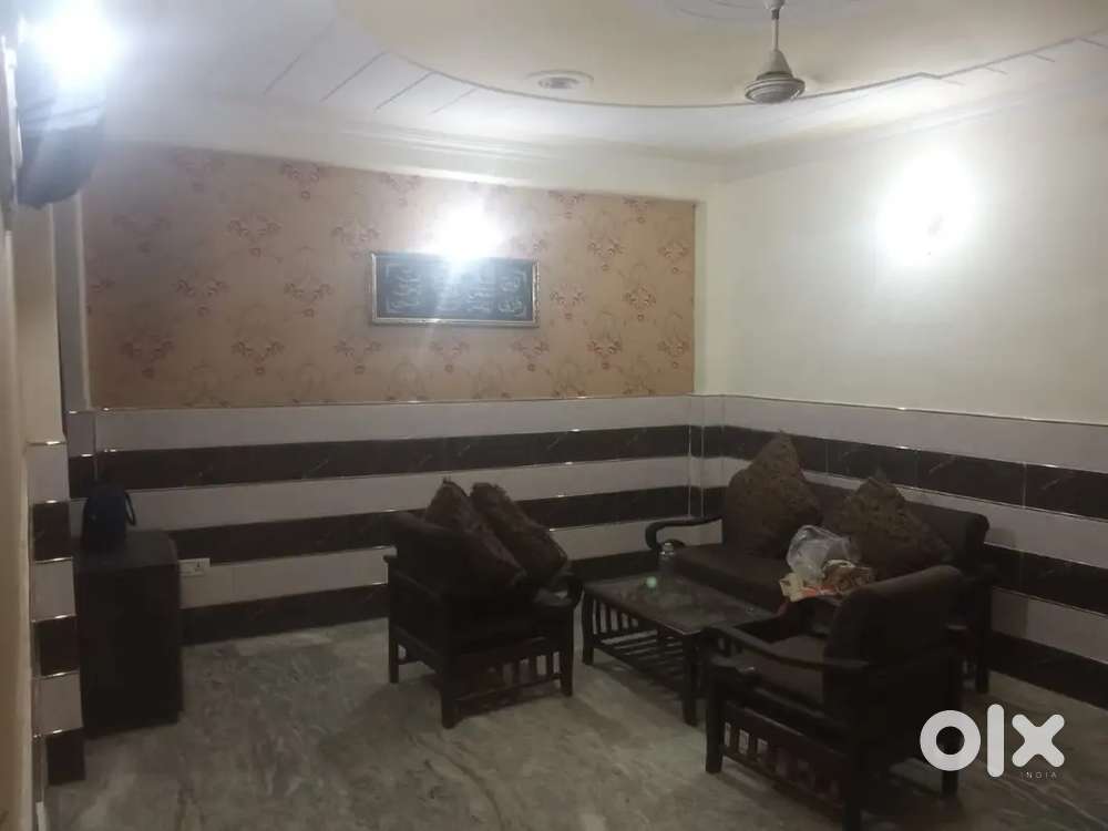 3bhk+2T (100 Gaz) Fully furnished apartments behind Khalilullah Masjid