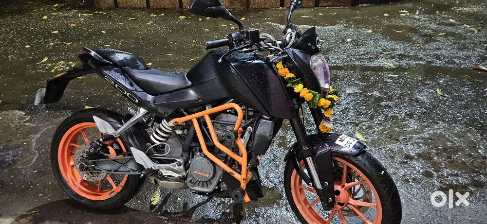 Good condition and 13 Apr 2017 model