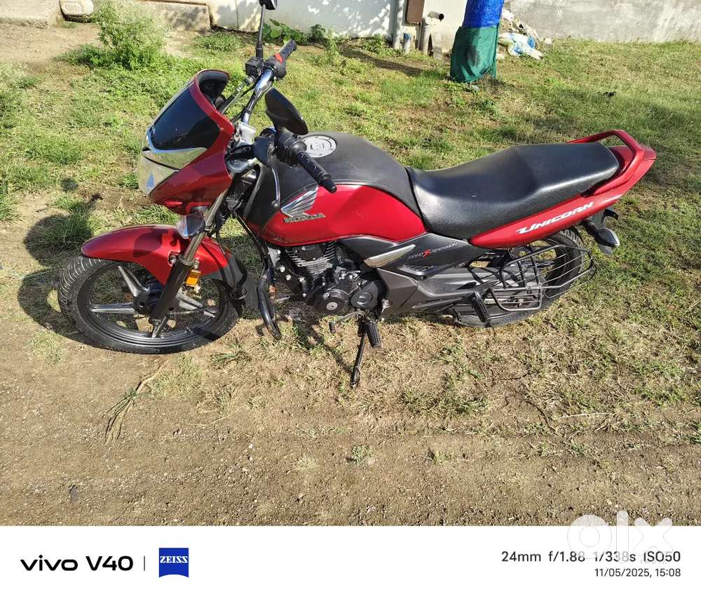 Honda Unicorn Red colour