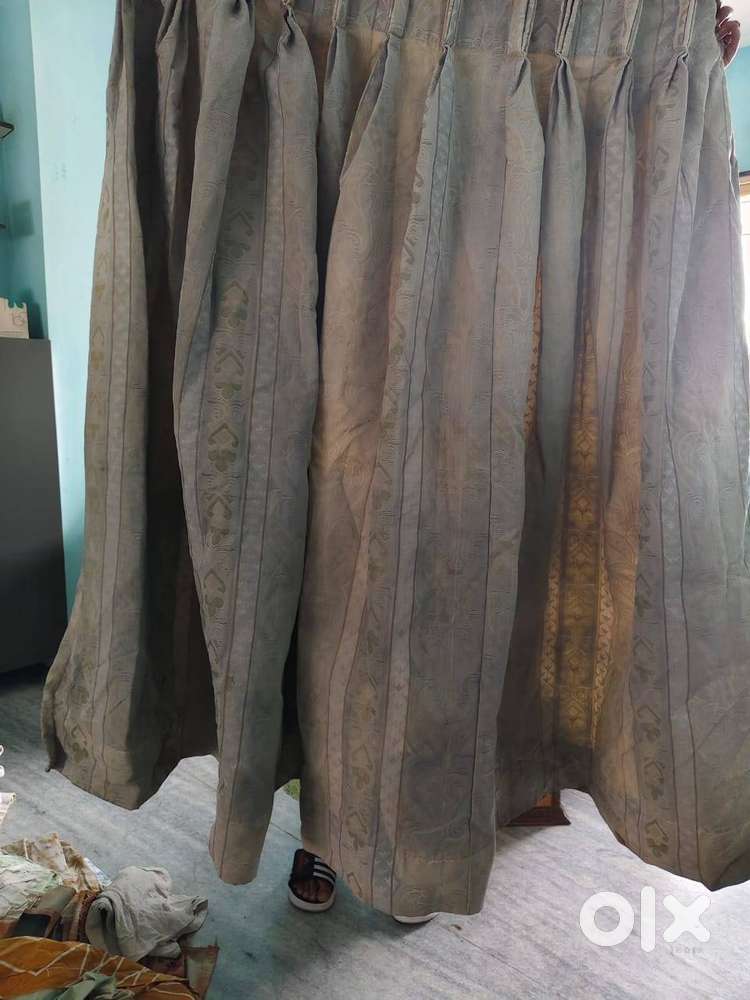 HEAVY QUALITY.  NEATLY MAINTAINED CURTAINS