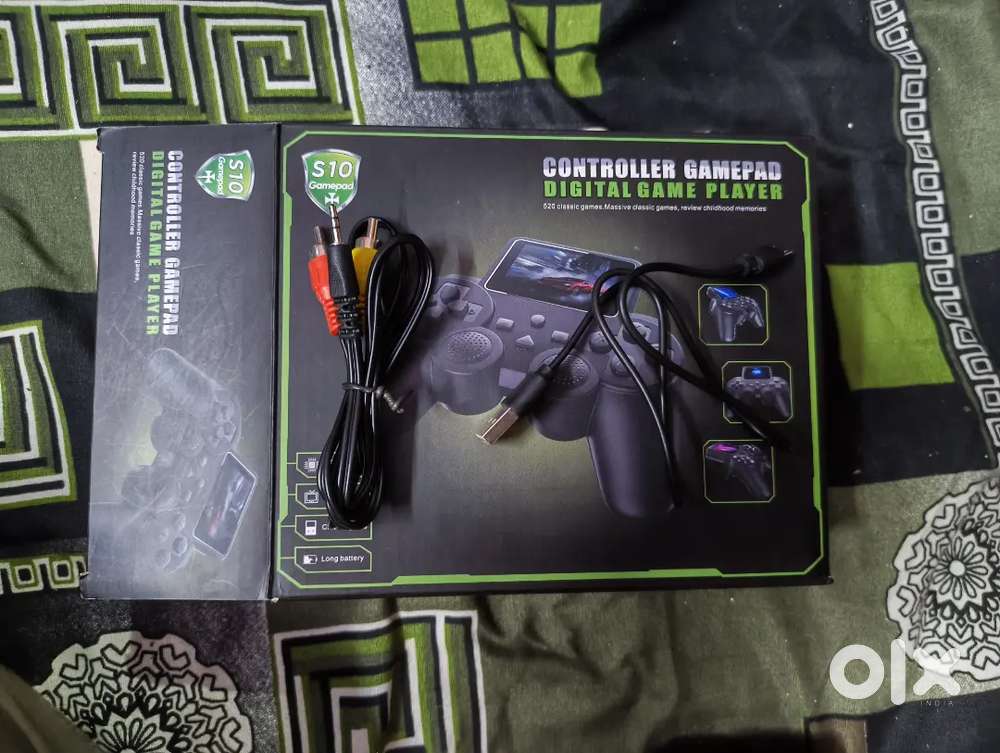 Digital game controller