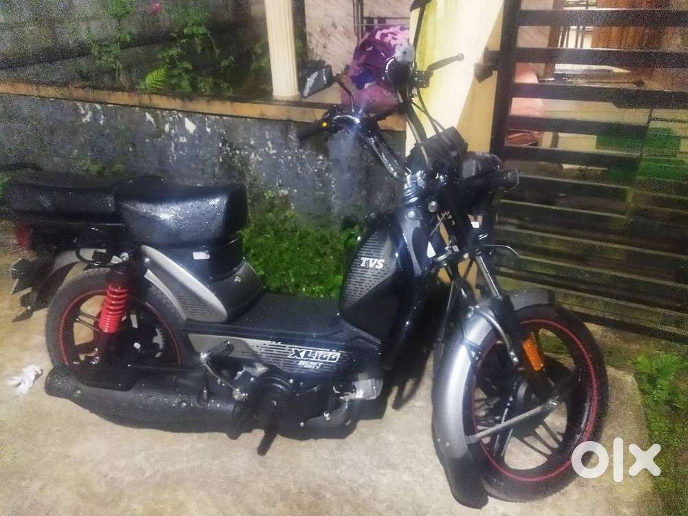 Tvs, new due to health issues going to sell