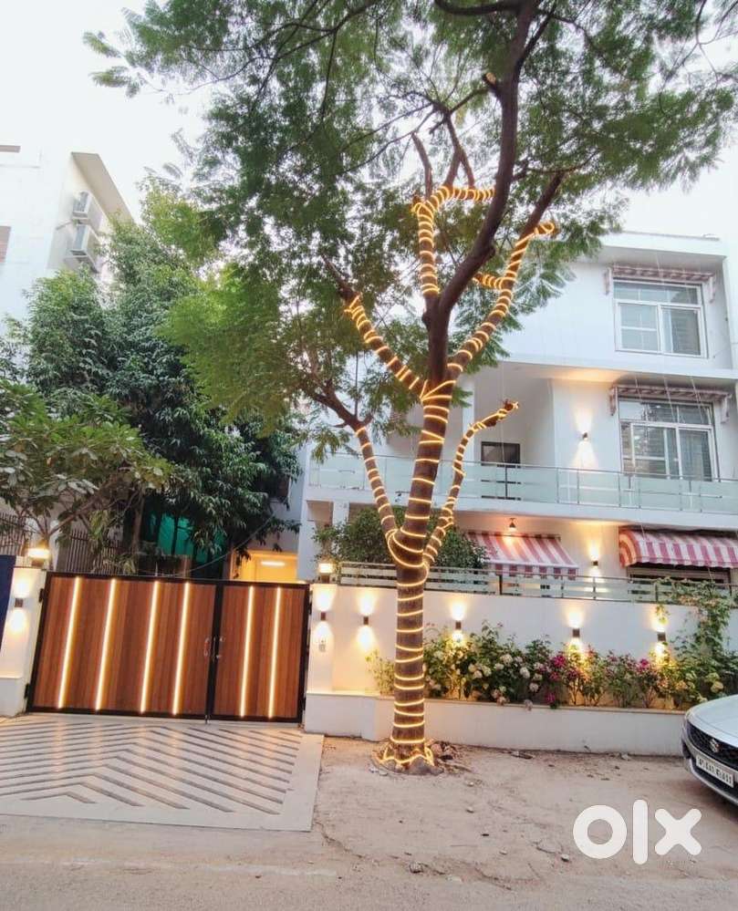 well furnished 2 BHK flat with parking