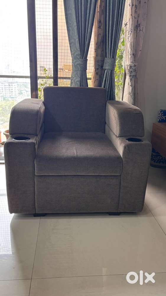 King style single seater sofa